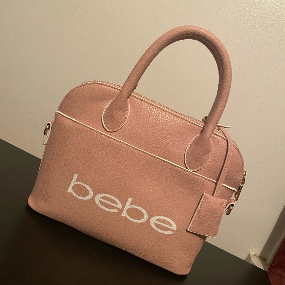 Medium sized shoulder purse, brand new with tag.